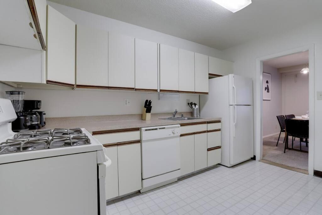 Elegant Apartment W Views At Crystal City Arlington Kültér fotó