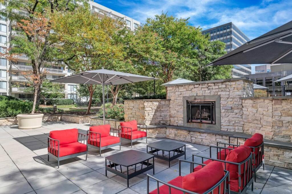 Elegant Apartment W Views At Crystal City Arlington Kültér fotó
