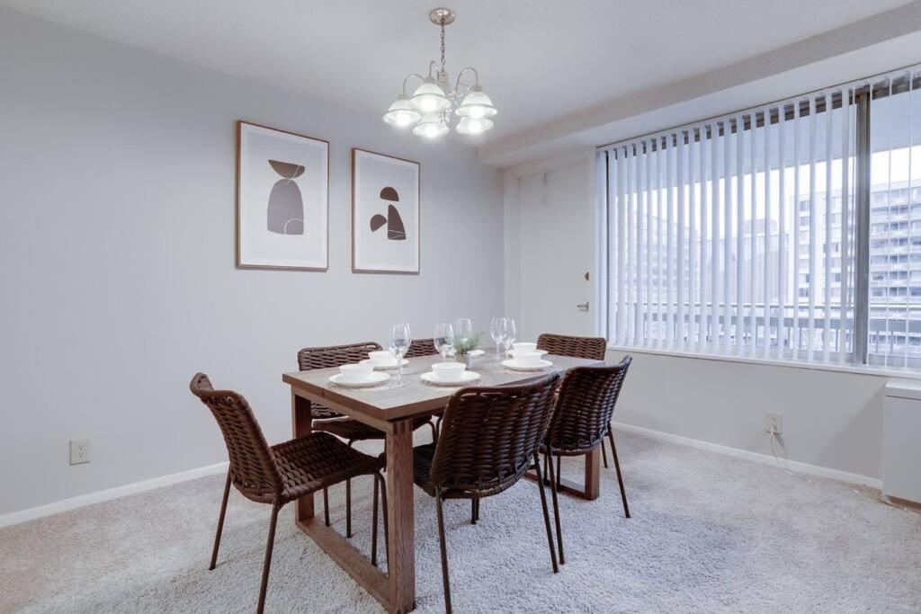 Elegant Apartment W Views At Crystal City Arlington Kültér fotó