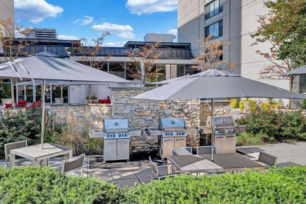 Elegant Apartment W Views At Crystal City Arlington Kültér fotó